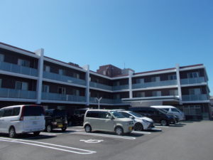 島田市にある介護付き有料老人ホームのクオリティリビングおかりやです。