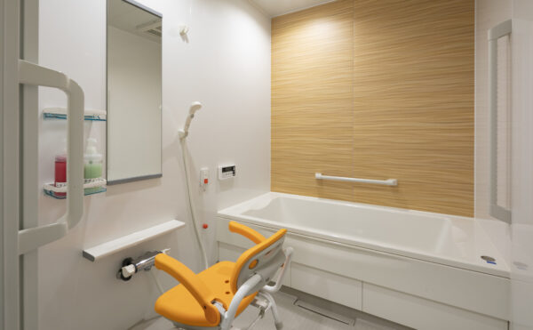 清潔感のある一般浴室です。