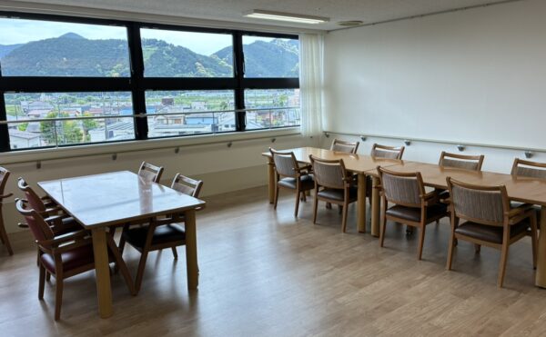 景色のいい３階食堂＆談話スペース